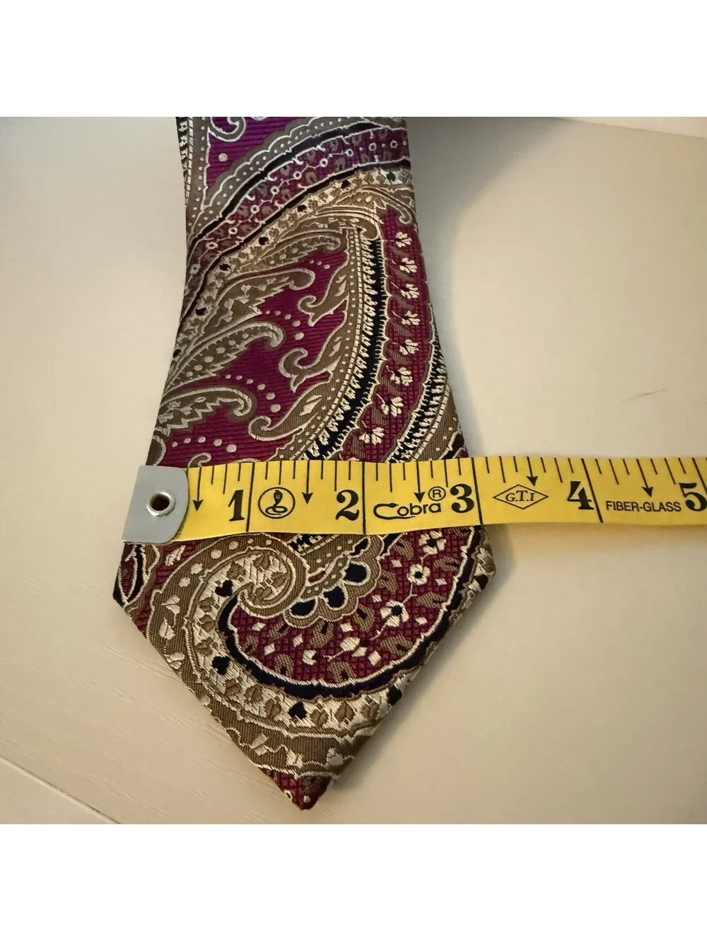 Jos A Bank Reserve Men’s 100% Silk Tie Paisley Magenta Brown 60” Long